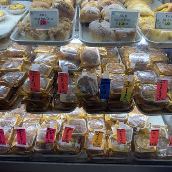 Napoleon Super Bakery - Mooncake selection - Bakeries Near Me - Oakland, California
