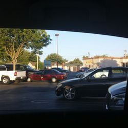 Le Salon Gordie's - Here at the Le Salon's parking lot!