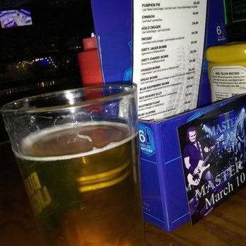 Whiskey's Roadhouse - Bars Near Me - Rockford, Illinois