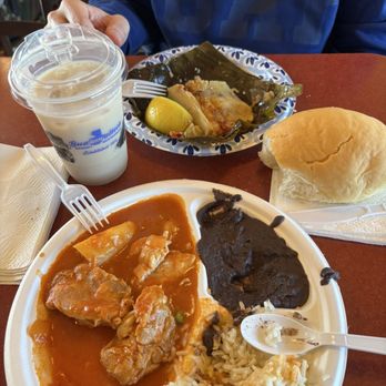 Guatemalteca Bakery Restaurant - Combo with chicken & potato - Latin American Near Me - Los Angeles, California Guatemalteca Bakery Restaurant - Combo with chicken & potato - Latin American Near Me - Los Angeles, California