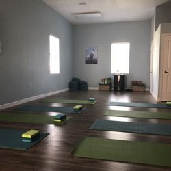 Nadi Yoga and Wellness - Yoga space.