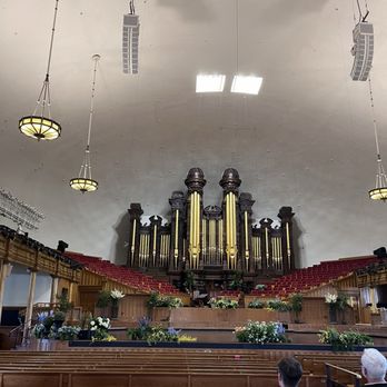 Tabernacle Choir at Temple Square - Just popping around and sat in here for a bit, caught an acoustics display. No mics needed - Performing Arts Near Me - Salt Lake City, Utah Tabernacle Choir at Temple Square - Just popping around and sat in here for a bit, caught an acoustics display. No mics needed - Performing Arts Near Me - Salt Lake City, Utah