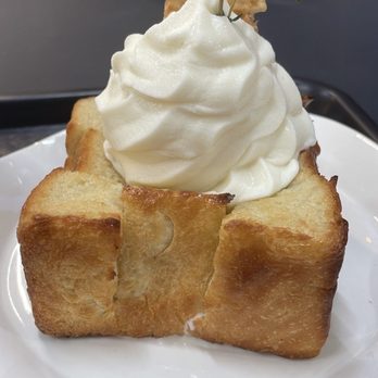 CAFE FLAT - Honey bread ice cream - Waffles Near Me - Duluth, Georgia CAFE FLAT - Honey bread ice cream - Waffles Near Me - Duluth, Georgia