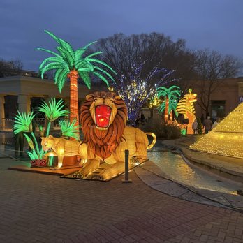 Memphis Zoo - Zoo Lights - Zoos Near Me - Memphis, Tennessee