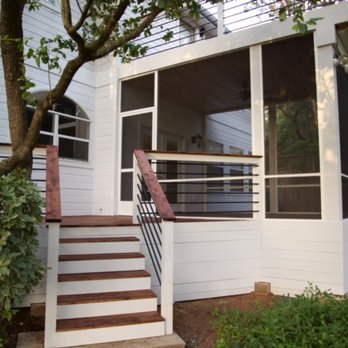 Highlander Construction & Remodeling - a screened porch - General Contractors Near Me Highlander Construction & Remodeling - a screened porch - General Contractors Near Me