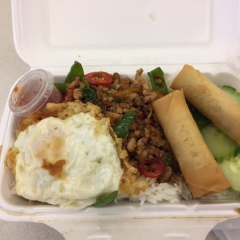 Si Lom Thai Bistro - chicken pad gra prow with optional egg. $11.50+tax - Thai Near Me - Toronto, Ontario Si Lom Thai Bistro - chicken pad gra prow with optional egg. $11.50+tax - Thai Near Me - Toronto, Ontario