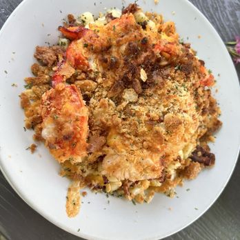 Freedom Cafe & Pub - Lobster Mac n Cheese - American Near Me - Naples, Maine