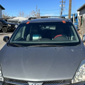 S&R Auto Glass - Toyota Sienna windshield replacement - Auto Glass Services Near Me S&R Auto Glass - Toyota Sienna windshield replacement - Auto Glass Services Near Me