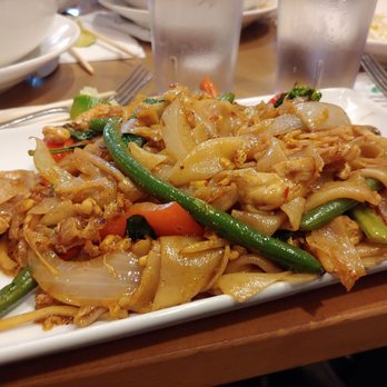 Pho Basil - Drunken Noodles/Pad Kee Mao - Vietnamese Near Me - Boston, Massachusetts Pho Basil - Drunken Noodles/Pad Kee Mao - Vietnamese Near Me - Boston, Massachusetts