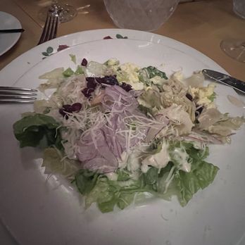 Hugo's Cellar - Hugo's Famous Table-Side Salad a la Carte - American Near Me - Las Vegas, Nevada