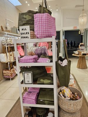 ALOHA COLLECTION - ALA MOANA CENTER - Updated January 2026 - 141 Photos ...