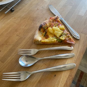 California Pizza Kitchen - Size comparison - Pizza Near Me - Temecula, California California Pizza Kitchen - Size comparison - Pizza Near Me - Temecula, California