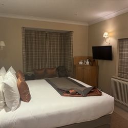 Cedar Manor Hotel - Room
