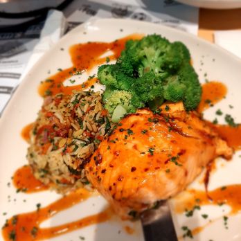 Boston’s Pizza - Salmon asian glazed - Pizza Near Me - Tijuana, BCN