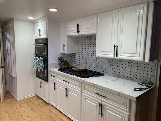 Kitchen Refacing/Refinishing + Counter Top - 30 Year old oak cabinets. Went in to reface with solid wood and new doors plus custom finish and sink too! Kitchen Refacing/Refinishing + Counter Top - 30 Year old oak cabinets. Went in to reface with solid wood and new doors plus custom finish and sink too!