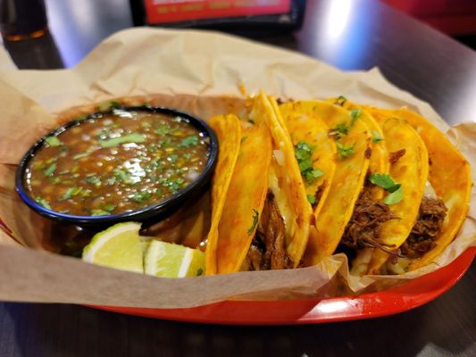 Javi's Tacos by null