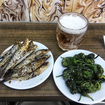 Bar Santurce - Grilled sardine and peppers - Tapas Bars Near Me - Madrid, M Bar Santurce - Grilled sardine and peppers - Tapas Bars Near Me - Madrid, M