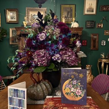 Urban Florist - My wife's flower arrangement - Florists Near Me - Ontario, California Urban Florist - My wife's flower arrangement - Florists Near Me - Ontario, California
