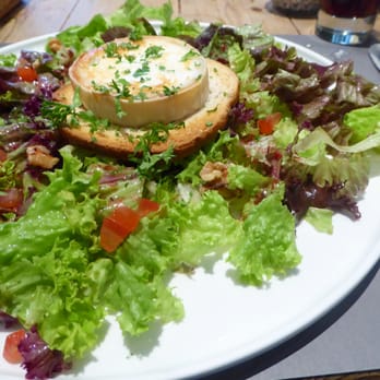 Brasserie Forrestiere - Warm Goat Cheese Salad on Brioche Toast - Belgian Near Me - Bruges, VWV