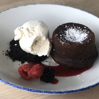 Bluewater Boathouse Seafood Restaurant Coronado - Lava cake - Seafood Near Me - Coronado, California