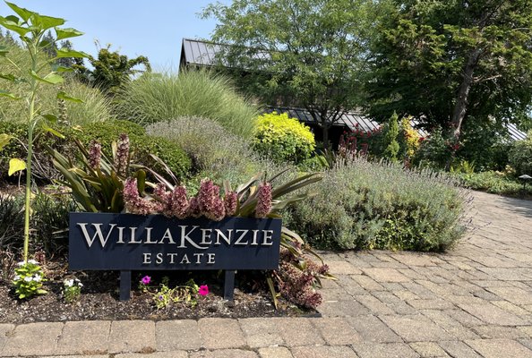 WillaKenzie Estate by null