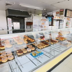ABC Donuts - Traditional fried goodness, w/ the Apple Fritter & Powdered Sugar Custard Rolls standing out from the crowd. Worth a quick stop!