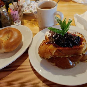 Honey's Farm Fresh - Blueberry French Toast - American Near Me - Lewes, Delaware Honey's Farm Fresh - Blueberry French Toast - American Near Me - Lewes, Delaware