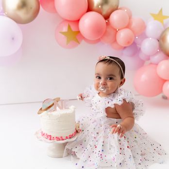 Fat Baby Photography - Girly space first trip around the sun cake smash - Session Photography Near Me - Dallas, Texas Fat Baby Photography - Girly space first trip around the sun cake smash - Session Photography Near Me - Dallas, Texas