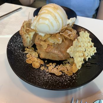 Spot Dessert Bar - Milky Puff - Desserts Near Me - Flushing, New York