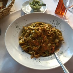 Paradiso Ristorante - Lachs-Tagiatelle