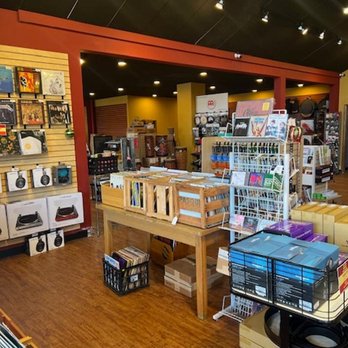 River City Music - Musical Instruments & Teachers Near Me - Washington, Missouri River City Music - Musical Instruments & Teachers Near Me - Washington, Missouri