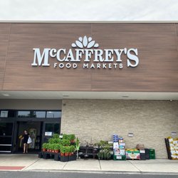McCaffrey's Food Market - Outside New Hope's McCaffrey's