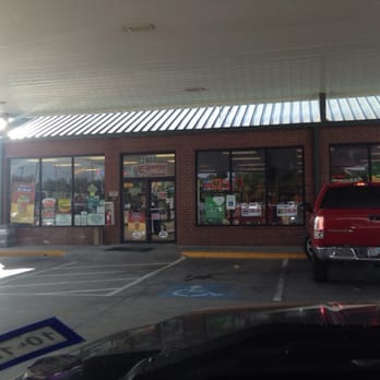 Scotties Exxon - Gas Stations Near Me - Rockwall, Texas