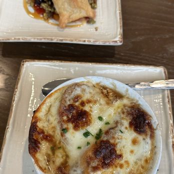Delaney's Tavern - French Onion Soup & Brie Puffs - New American Near Me - Orlando, Florida Delaney's Tavern - French Onion Soup & Brie Puffs - New American Near Me - Orlando, Florida