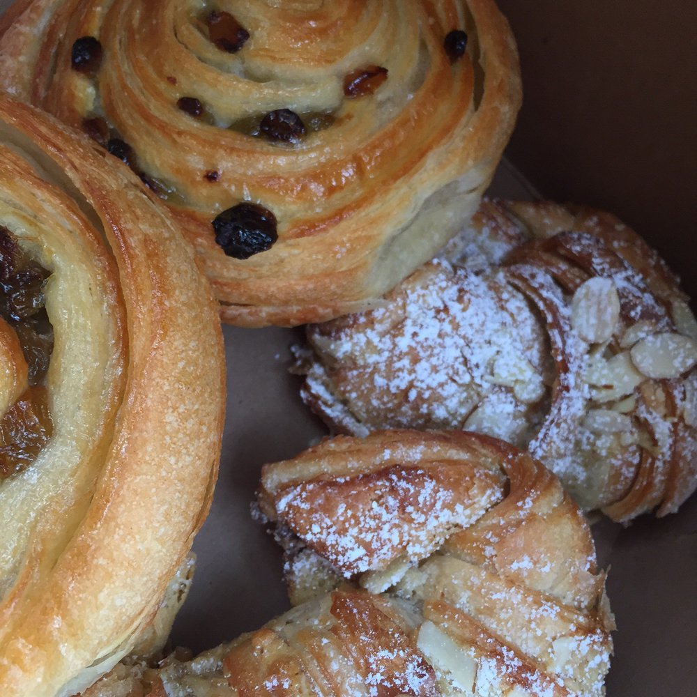 Le Coffee Shop - 2 raisin cinnamon rolls, 2 almond croissants - Breakfast & Brunch Near Me - Temecula, California Le Coffee Shop - 2 raisin cinnamon rolls, 2 almond croissants - Breakfast & Brunch Near Me - Temecula, California