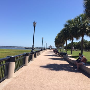 Waterfront Park - Nice view to water and nice shade trees - Parks Near Me - Charleston, South Carolina Waterfront Park - Nice view to water and nice shade trees - Parks Near Me - Charleston, South Carolina