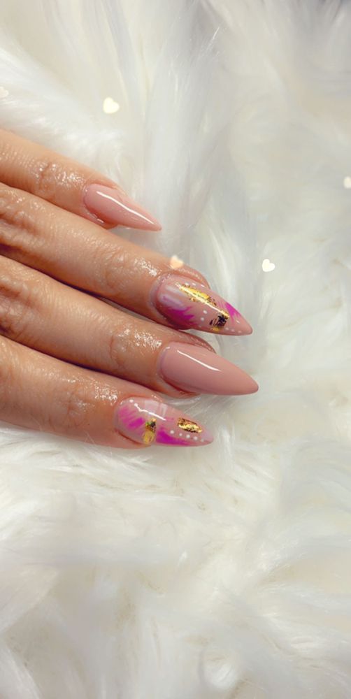 Gather Nail Salon Logo