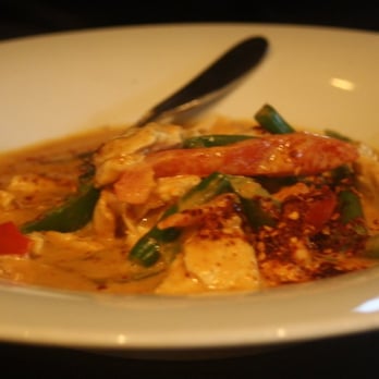 Deejai Thai - Red churry chicken - Thai Near Me - Charlotte, North Carolina