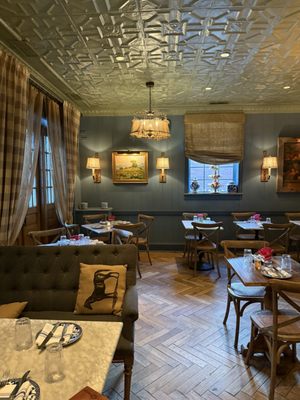 Blue Door Kitchen & Garden by null