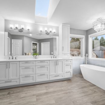 Paliy Construction - a large bathroom with a freestanding tub - General Contractors Near Me - Vancouver, Washington