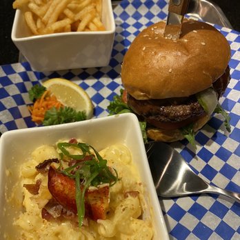 Lobster Burger Bar - Bars Near Me - Toronto, Ontario Lobster Burger Bar - Bars Near Me - Toronto, Ontario