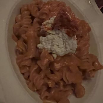 Donna's - Spicy fusilli vodka - Italian Near Me - Los Angeles, California Donna's - Spicy fusilli vodka - Italian Near Me - Los Angeles, California