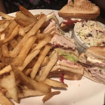 West End Diner - Clubhouse - Diners Near Me - Hamilton, Ontario