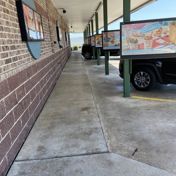Sonic Drive-In - Fast Food Near Me - Terrell, Texas