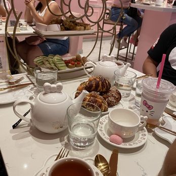 Hello Kitty Cafe - Afternoon tea - Cafes Near Me - Irvine, California