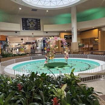 Capitola Mall - Shopping Centers Near Me - Capitola, California
