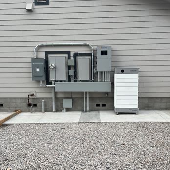 Meek Construction - Sol-Ark 15kw inverter with a 38.4kwh HomeGrid battery unit - Patio Coverings Near Me Meek Construction - Sol-Ark 15kw inverter with a 38.4kwh HomeGrid battery unit - Patio Coverings Near Me
