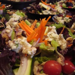 The Mobile Chef - Garden Salad with Blue Cheese