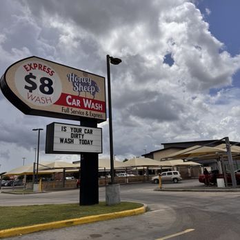 How Do You Say Car Wash in Spanish: Easy Tips to Learn Fast