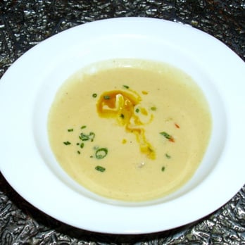 Gary Danko - Amuse Bouche, Caulilower Cream Soup - New American Near Me - San Francisco, California